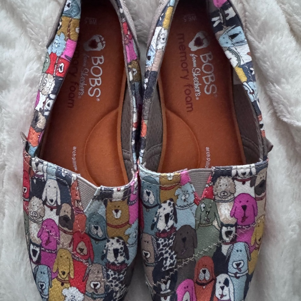 Skechers Multicolor Dog Print Slippers